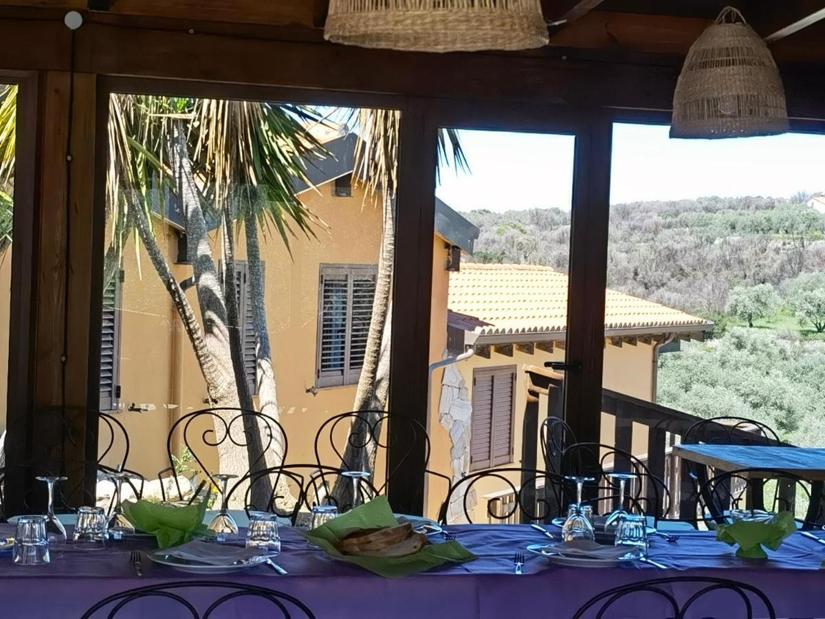 La Corte Degli Ulivi - Albergo Rurale トレズヌラーゲス エクステリア 写真