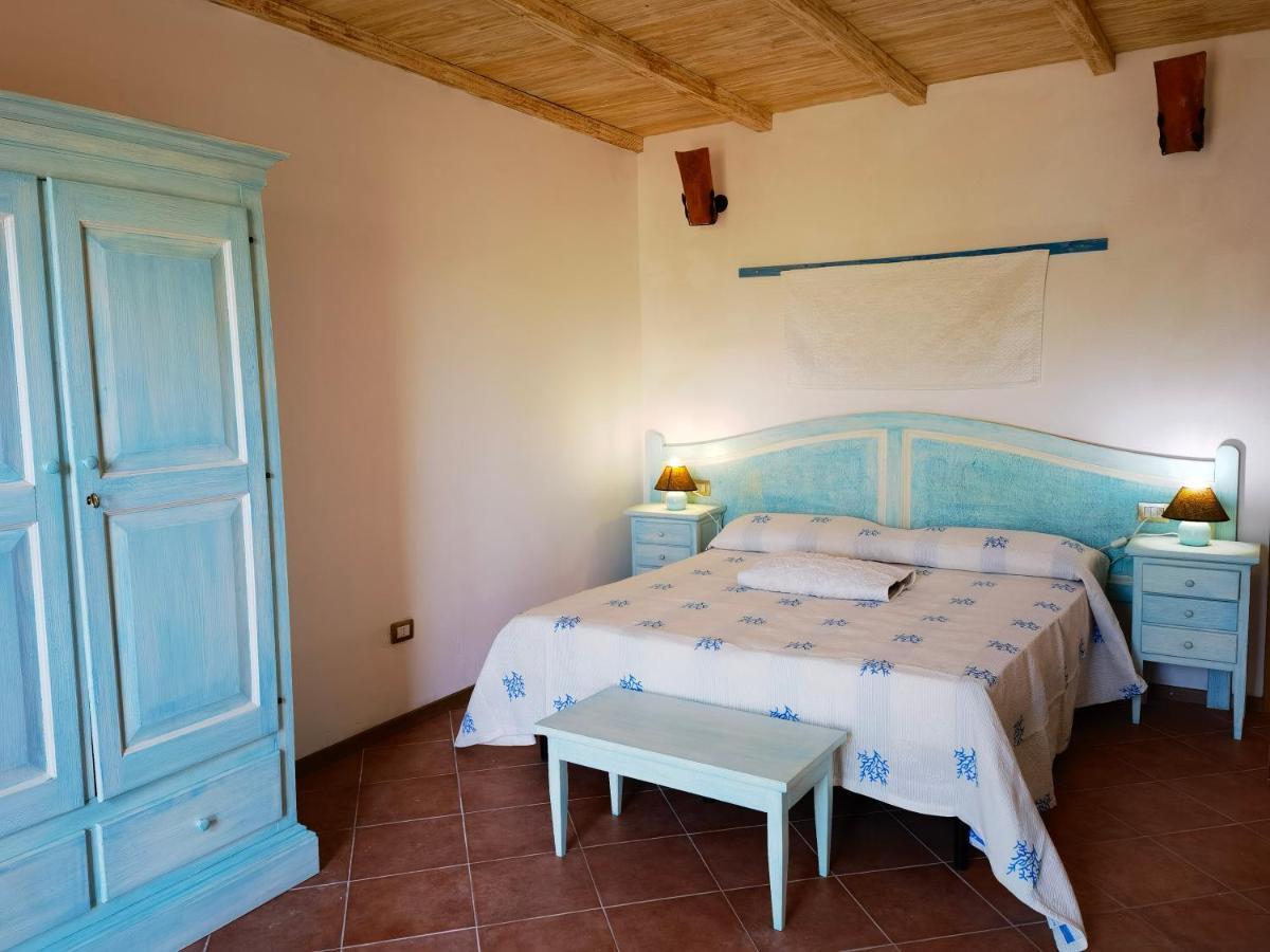La Corte Degli Ulivi - Albergo Rurale トレズヌラーゲス エクステリア 写真